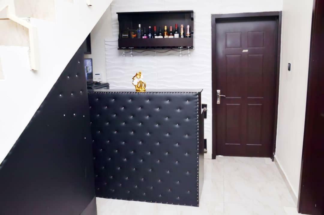 City Nest Hotel Ogombo ภายนอก รูปภาพ
