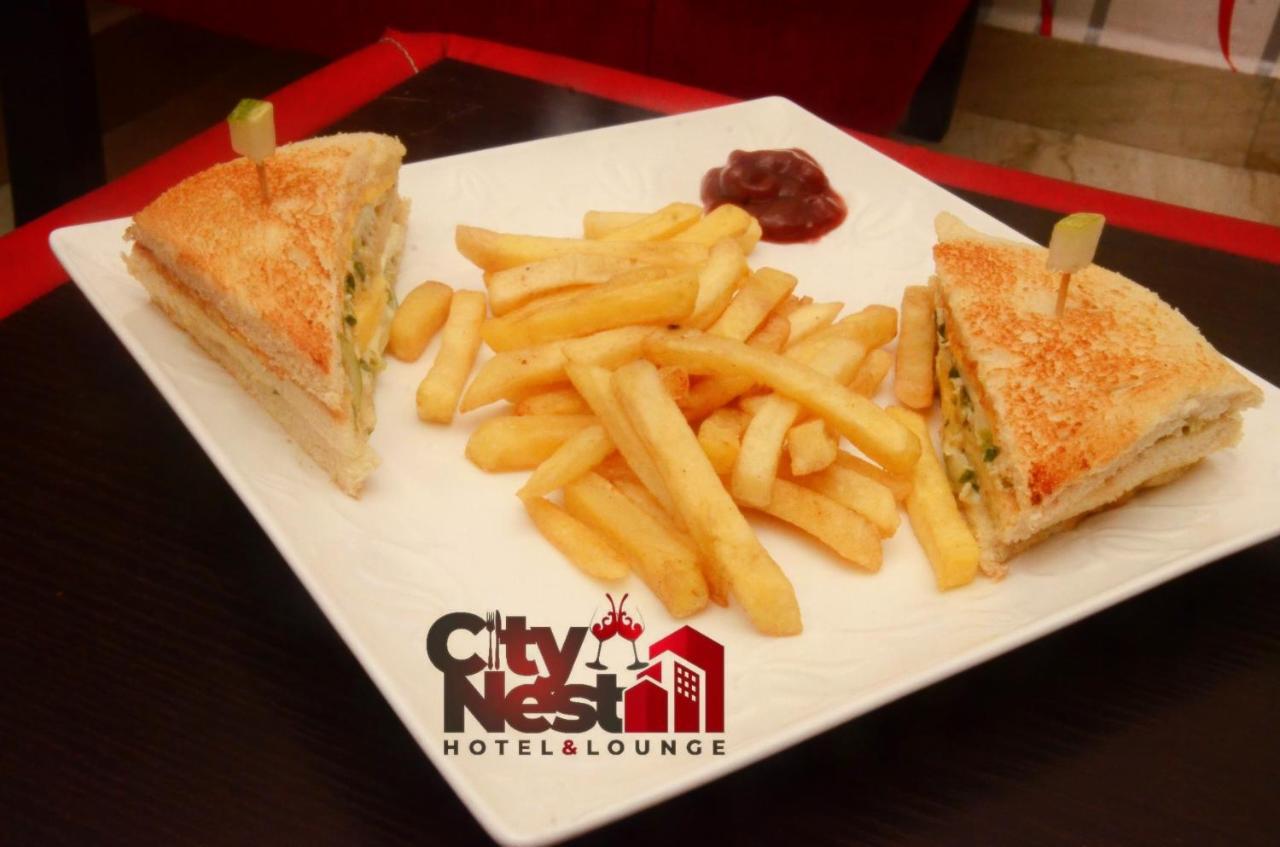 City Nest Hotel Ogombo ภายนอก รูปภาพ
